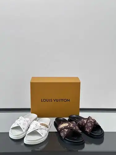 LV Código Hombre 0522B00 Talla 3844