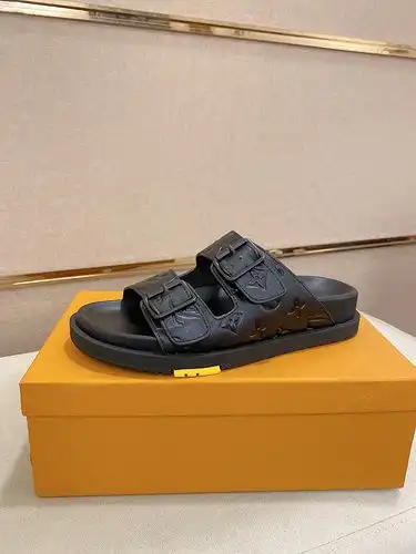 LV Mens Código 0517B40 Tamaño 3844 Personalizable 45 no reembolsable