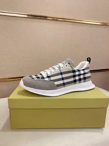 Burberry Mens Edition Código 0606B40 Talla 3844