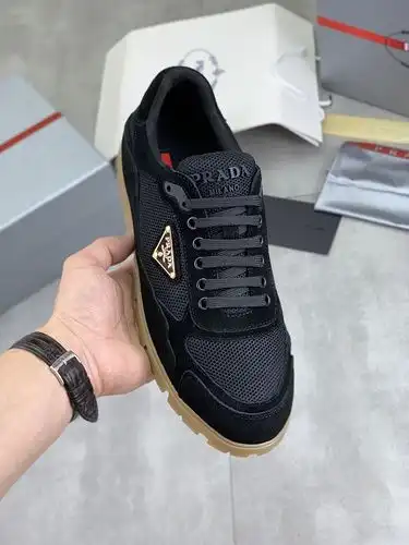 Prada Mens Edición Código 0615C00 Tamaño 3844 45 Personalizado