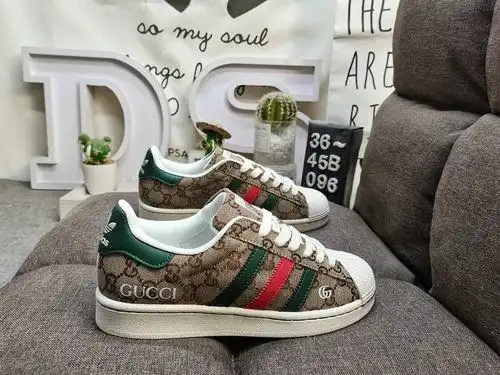 096D Adidas Three Leaf Clover Originals Superstar SD67 Shell Head Clásico versátil de ocio zapatos d