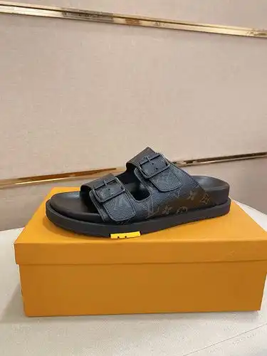 LV Mens Código 0517B40 Tamaño 3844 Personalizable 45 no reembolsable