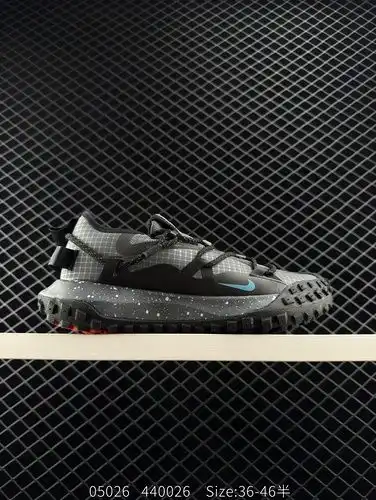 El Nike ACG Mountain Fly Low GTX SE superior baja cañón púrpura funcional impermeable baja explosión