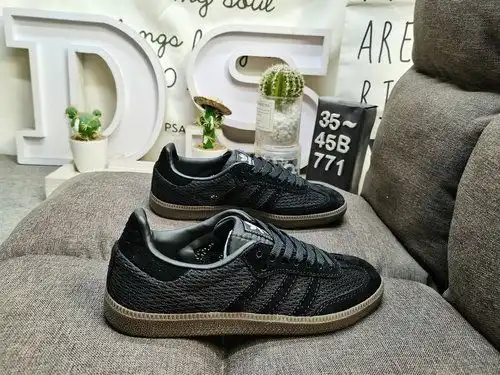 771DADidas SAMBA OG KK3530 Los clásicos Originales de los últimos años están hechos de cuero de ante