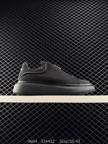 Marca de lujo italiana Alexander McQueen Suela de cuero zapatillas de deporte de corte bajo de moda 