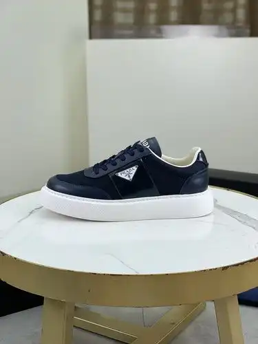 Prada Mens Edición Código 0615C Tamaño 3844 45 Personalizado