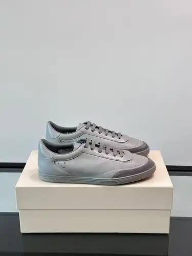 DG Código masculino 0521B40 Tamaño 3844 Personalizable 45 no reembolsable