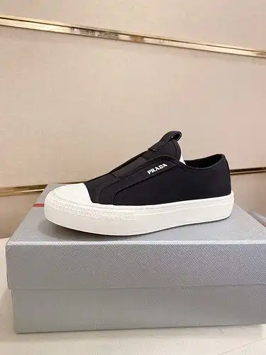 Prada Mens Edition Código 0608C20 Tamaño 3844 45 personalizado no reembolsable