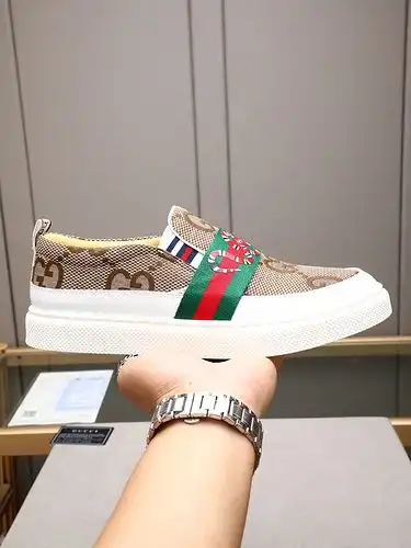 Gucci Hombres Código de Estilo 0611B30 Tamaño 3844 45 personalizado