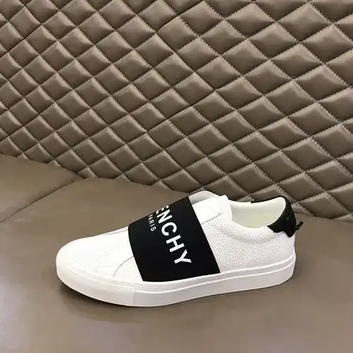 Givenchy Mens Edition Código 0524B Talla 3844