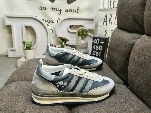 La serie de zapatos deportivos retro 251D adidas SL 72 OG W es popular en todo el mundo Cabotando en