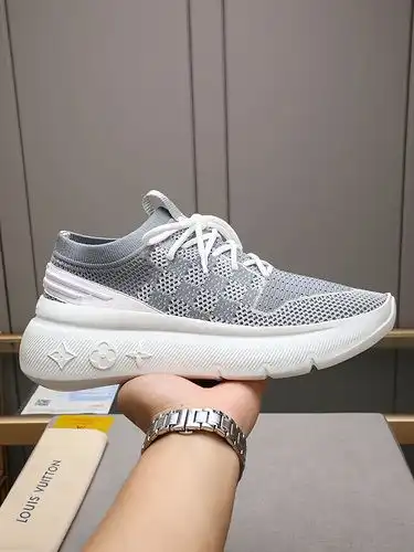 LV Hombre Código 0524B Tamaño 3844 45 personalizado