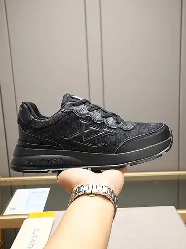 LV Hombre Código 0611B60 Tamaño 3844 45 personalizado