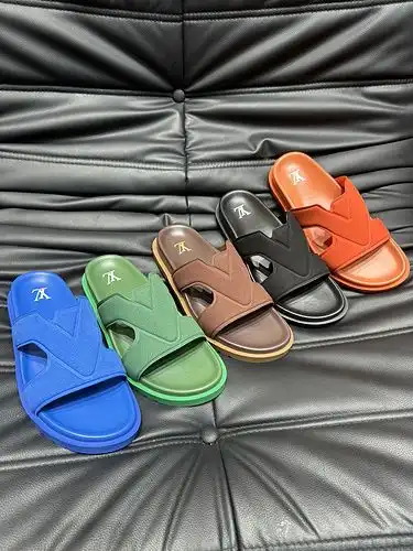 LV Código Hombre 0521B00 Talla 3844