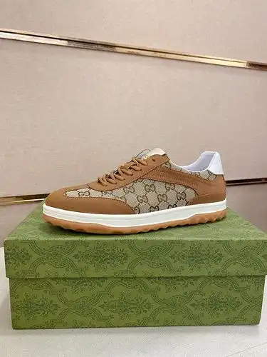 Gucci Mens Edition Código 0517B30 Tamaño 3844 Personalizable 45 no reembolsable