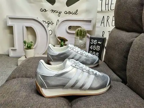 866D nivel de empresa Adidas WB Country JP7636 cuenta con un diseño de zapato elegante y elegante co