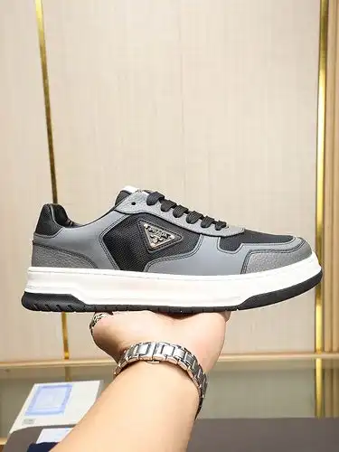 Prada Mens Edición Código 0611B40 Tamaño 3844 45 Personalizado
