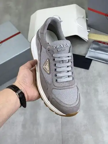 Prada Mens Edición Código 0615C20 Tamaño 3844 45 Personalizado