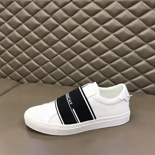 Givenchy Mens Edition Código 0524B Talla 3844