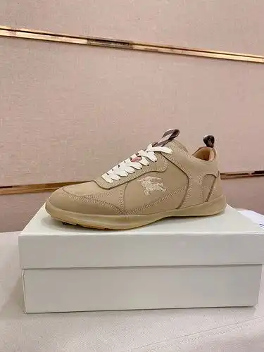 Burberry Mens Edition Código 0608B50 Tamaño 3844 45 Personalizado