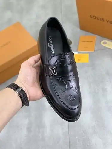 LV Hombres Código 0616B40 Tamaño 3945 personalizado 3846