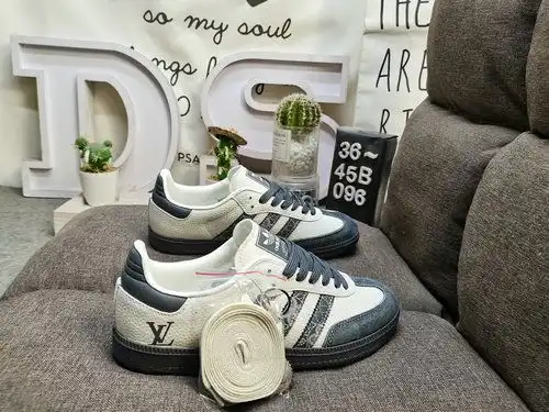 096DAdidas SAMBA OG XR0001 Los clásicos Originales de los últimos años están hechos de cuero de gamu