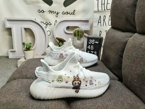 173D serie explosiva de nivel de empresa Adidas Yeezy 350 Boost V2 primer lanzamiento expuesto comer