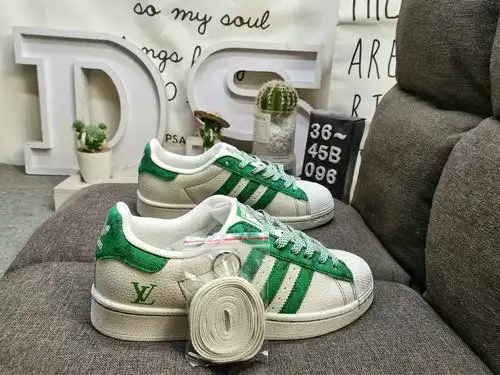096D Adidas Three Leaf Clover Originals Superstar XS0017 Shell Head Clásico versátil de ocio zapatos