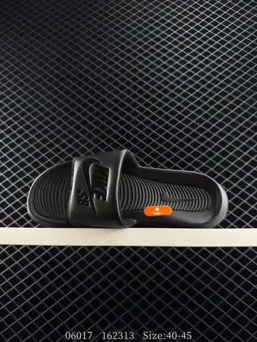 65 NK Victori One Slide Mix Zapatillas Nike Material reciclable Deportes de playa de verano Antidesl