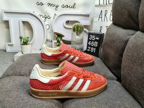 281D Adidas Gazelle Indoor DM JS0713 zapatos ligeros y duraderos casuales Este zapato deportivo Adid