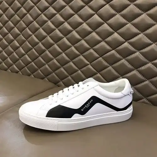 Givenchy Mens Edition Código 0524B Talla 3844