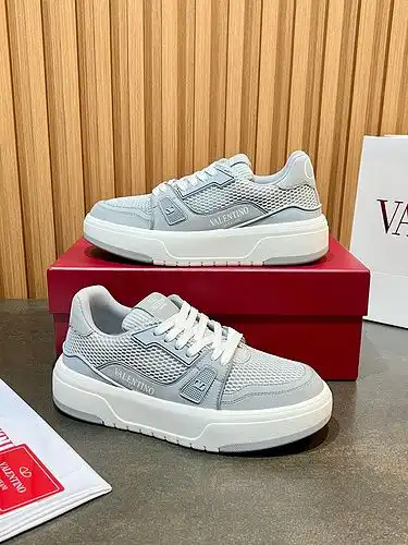 Código de pareja de Valentino 0618C60 Tamaño 3545 34 38 45 46 personalizado no reembolsable