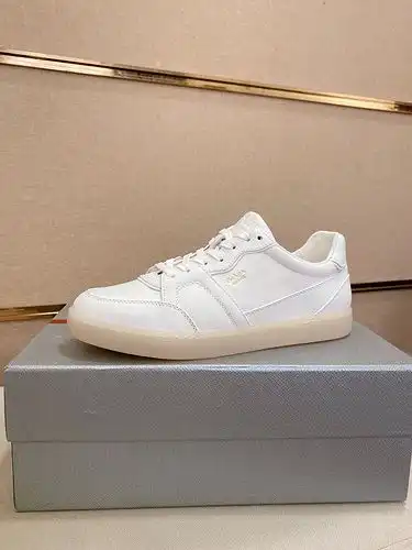 Prada Mens Edition Código 0517C20 Tamaño 3844 Personalizable 45 no reembolsable