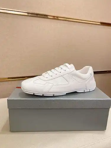 Prada Mens Edition Código 0517B Tamaño 3844 Personalizable 45 no reembolsable