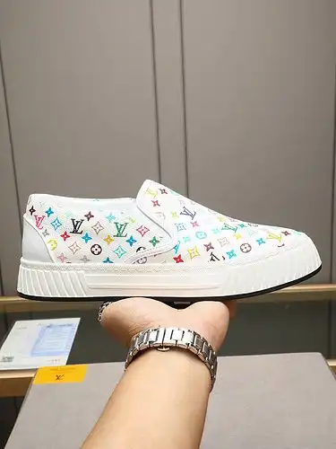 LV Hombre Código 0611B30 Tamaño 3844 45 personalizado