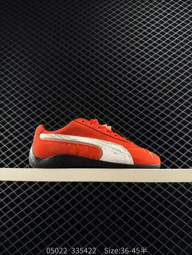 El Ferrari x Puma Speedcet en rojo y blanco es una colaboración entre Ferrari y Puma Sus zapatos dep