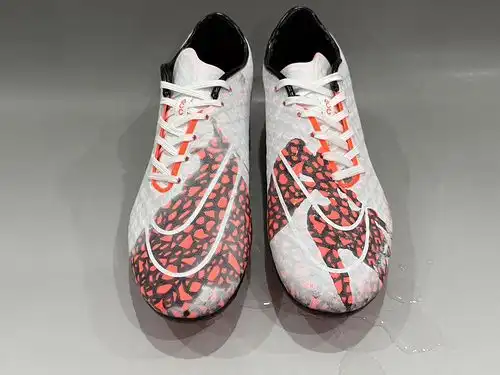Chameleon Llegó 3945 Nike Hypervenom Phantom FG la primera generación de zapatos de fútbol de Nike P