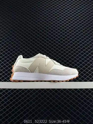 Las zapatillas de carrera deportivas de ocio New Balance MS327 Retro están diseñadas con un estilo r