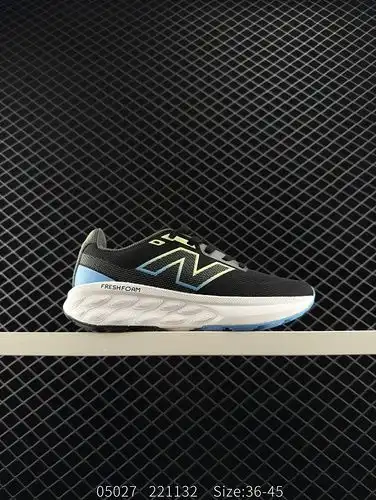 El New Balance NB Fresh Foam 520 cómodo zapato de carrera con su Fresh Foam Más New Balance aplica s