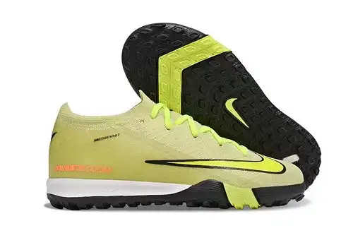 Arrival 3035 Assassin 16 Zapatos de fútbol para niños