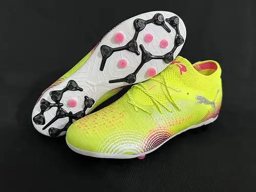 Llegó 3945 Puma FUTURE 8 ULTRAMATE MG Zapatos de fútbol de uñas 3945