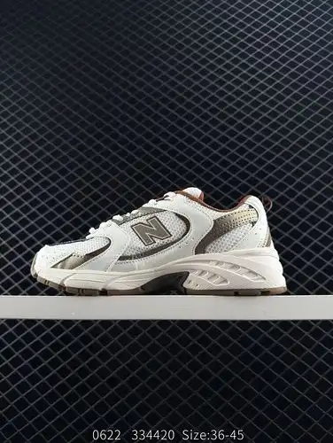 Los zapatos de carrera retro New Balance 530 de New Balance se han agotado en el sitio web oficial d