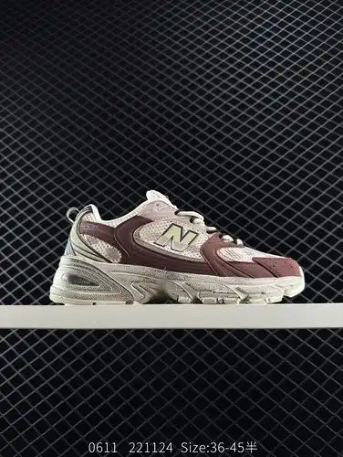 Los zapatos de carrera retro New Balance 530 son de hecho uno de los estilos retro clásicos NBs inte