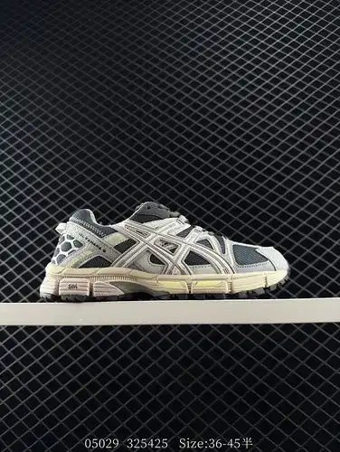 Los zapatos de carrera clásicos Asics Gel Kahana 8 FL al aire libre son ahora populares tanto en est