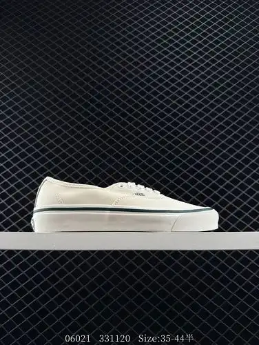 Vans Vault MopQ Deep Dark Green Hecho de lienzo ligero pero texturado en ambos colores Utilizando lo