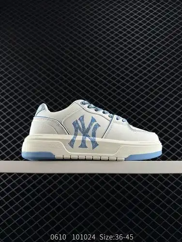 MLB CHUNKY LINER DENIM MATIC MONOGRAM un artículo popular con altura ligera que aumenta la suela gru