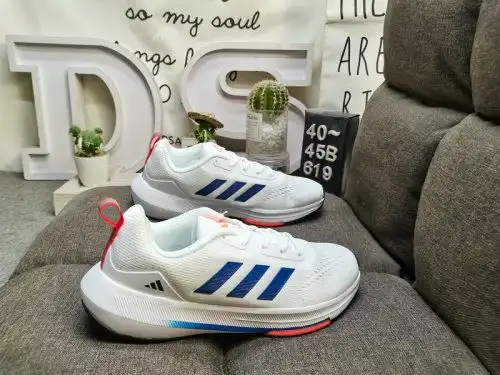 619D Adidas Ultrabote Nuevas zapatillas para correr transpirables y acolchadas. Este adidas Running 