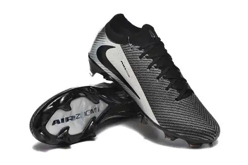 Llegada Nike Assassin 16a generación Builtin Coushing Foat Football Football Zapatos de fútbol de pu