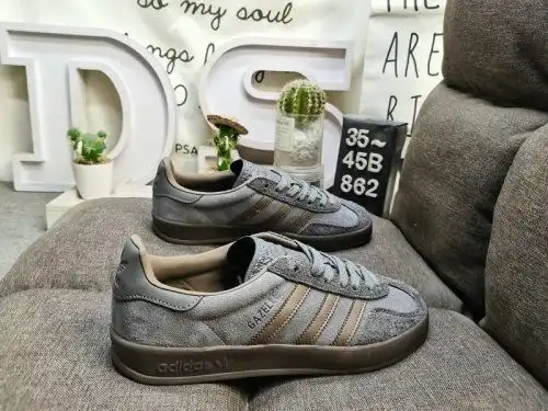 862d Adidas Gazelle Indoor DM JQ6213 Zapatillas de mesa bajas y livianas casuales.