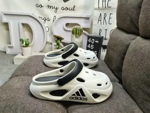 535 Hadidas Superstar Summer Beach Slippers Sandalias Sandalias de agujeros de moda de antislipio li